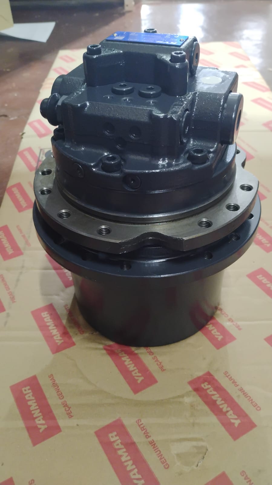 TRACIONADOR HIDRAULICO DE DESLOCAMENTO